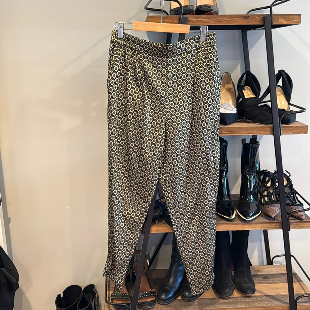 Anthropologie XS pants gold and black, worn once